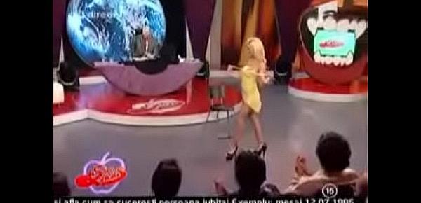  Natasha hot striptease on live TV